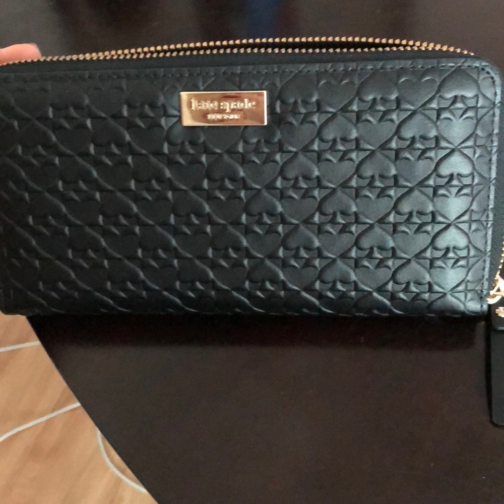 Kate spade black zip wallet